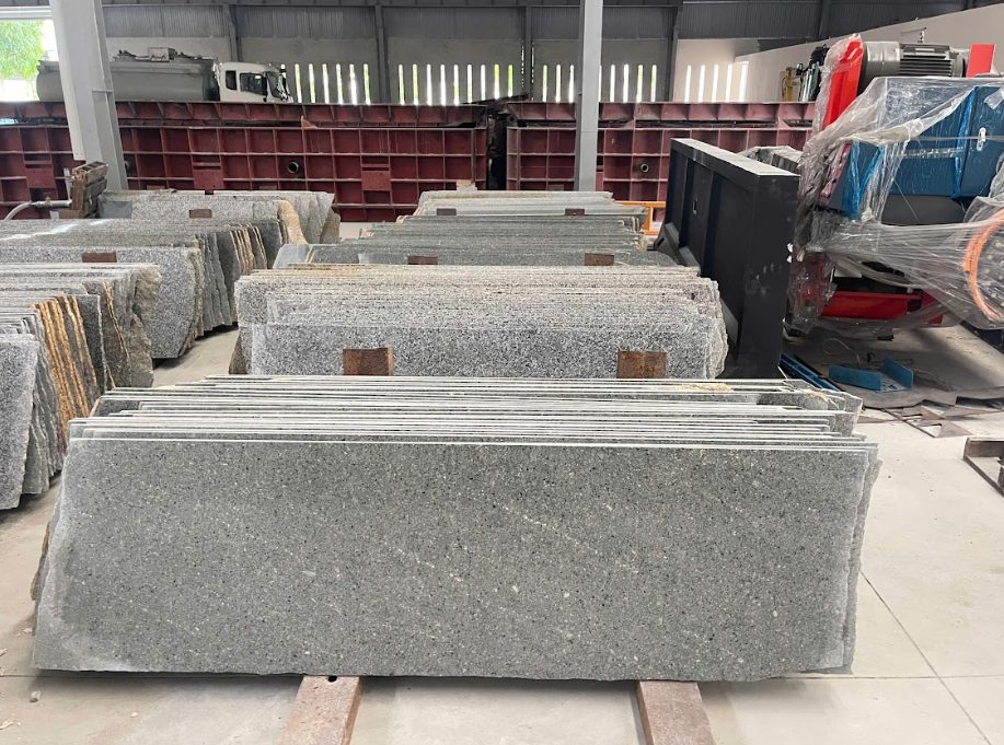 ÐÁ GRANITE NGOÀI TRỜI, LÁT HÈ, BẮN NHÁM