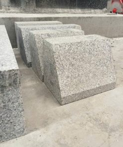 da bo via granite tu nhien cho via he duong giao thong 5