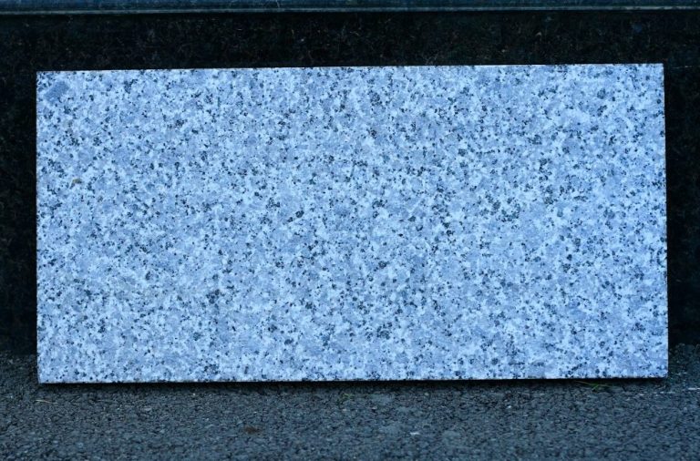 Đá Granite phun hạt thép 30×60 dày 3cm hoặc 2cm